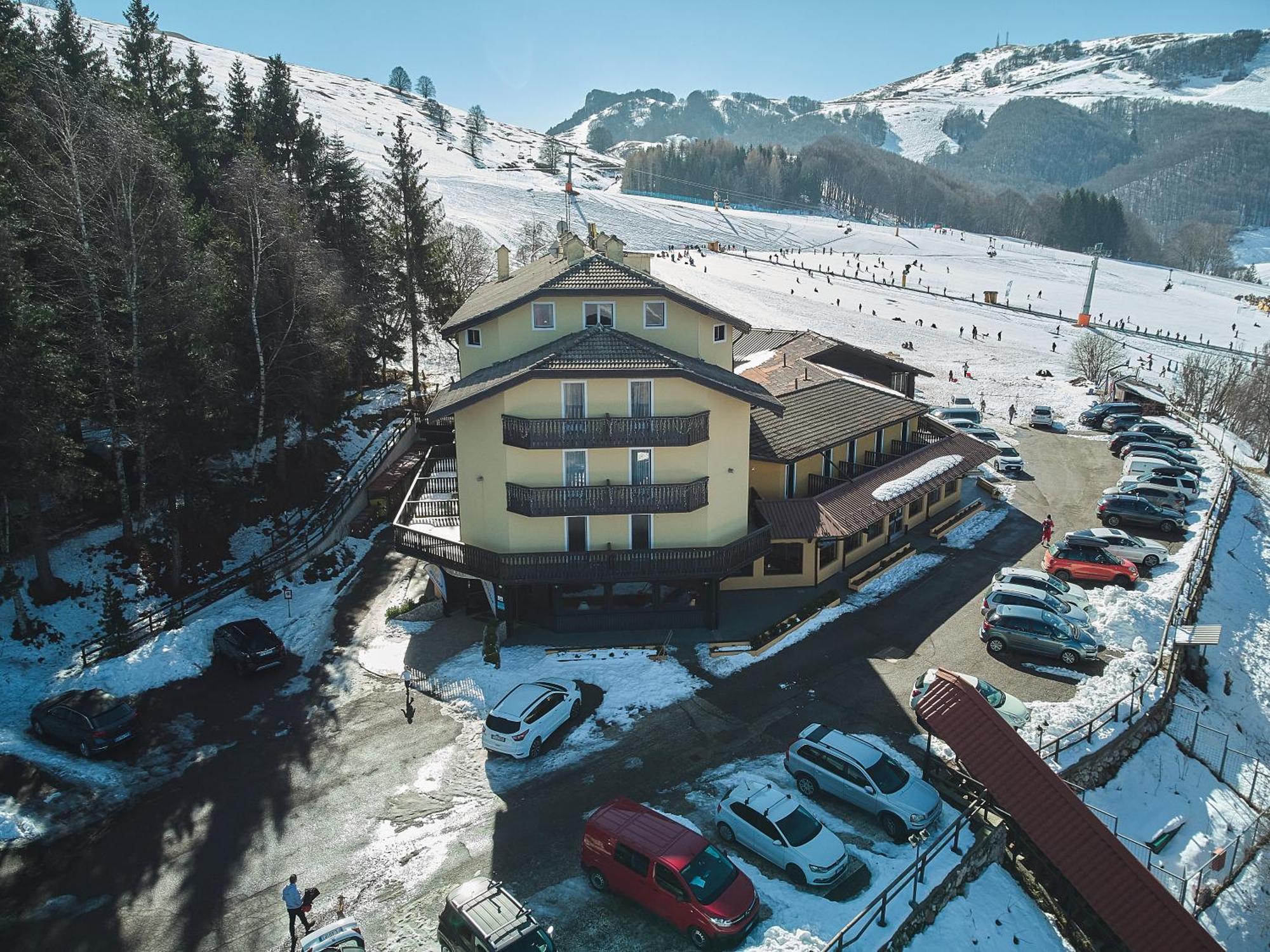 Hotel Dolomiti Polsa Exterior foto